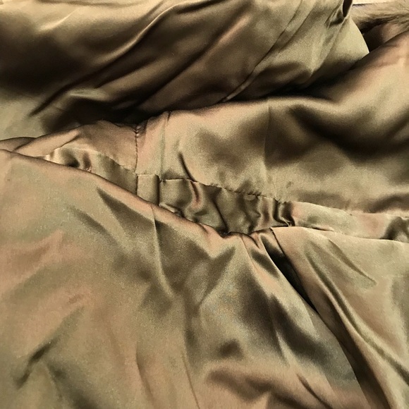 Custom made olive green fur vest - Picture 6 of 6